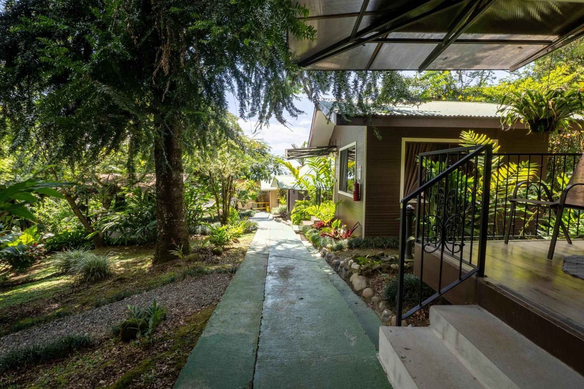 Cabanas Green House San Vito Exterior photo